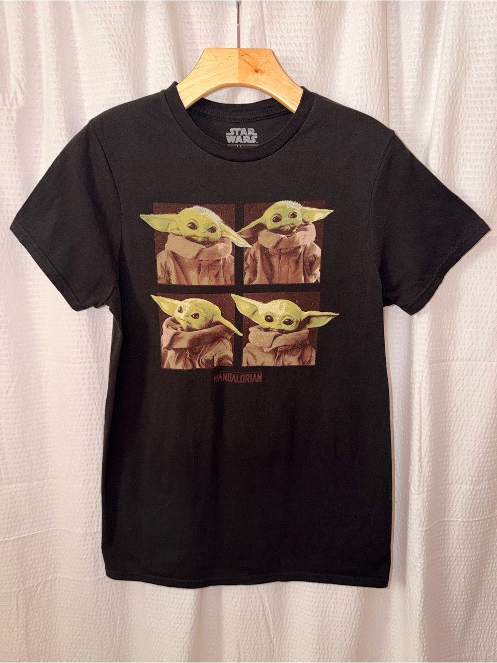Star Wars The Mandalorian Grogu Baby Yoda Graphic T-Shirt Black Small Fifth Sun
